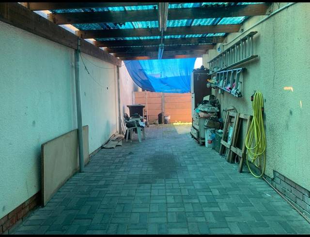 3 BEDROOM HOUSE FOR SALE IN WESTRIDGE